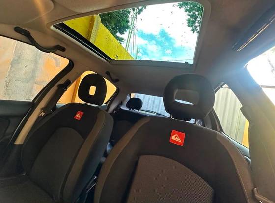 PEUGEOT 207 1.4 QUIKSILVER 8V FLEX 4P MANUAL PEUGEOT 207 1.4 QUIKSILVER 8V FLEX 4P MANUAL